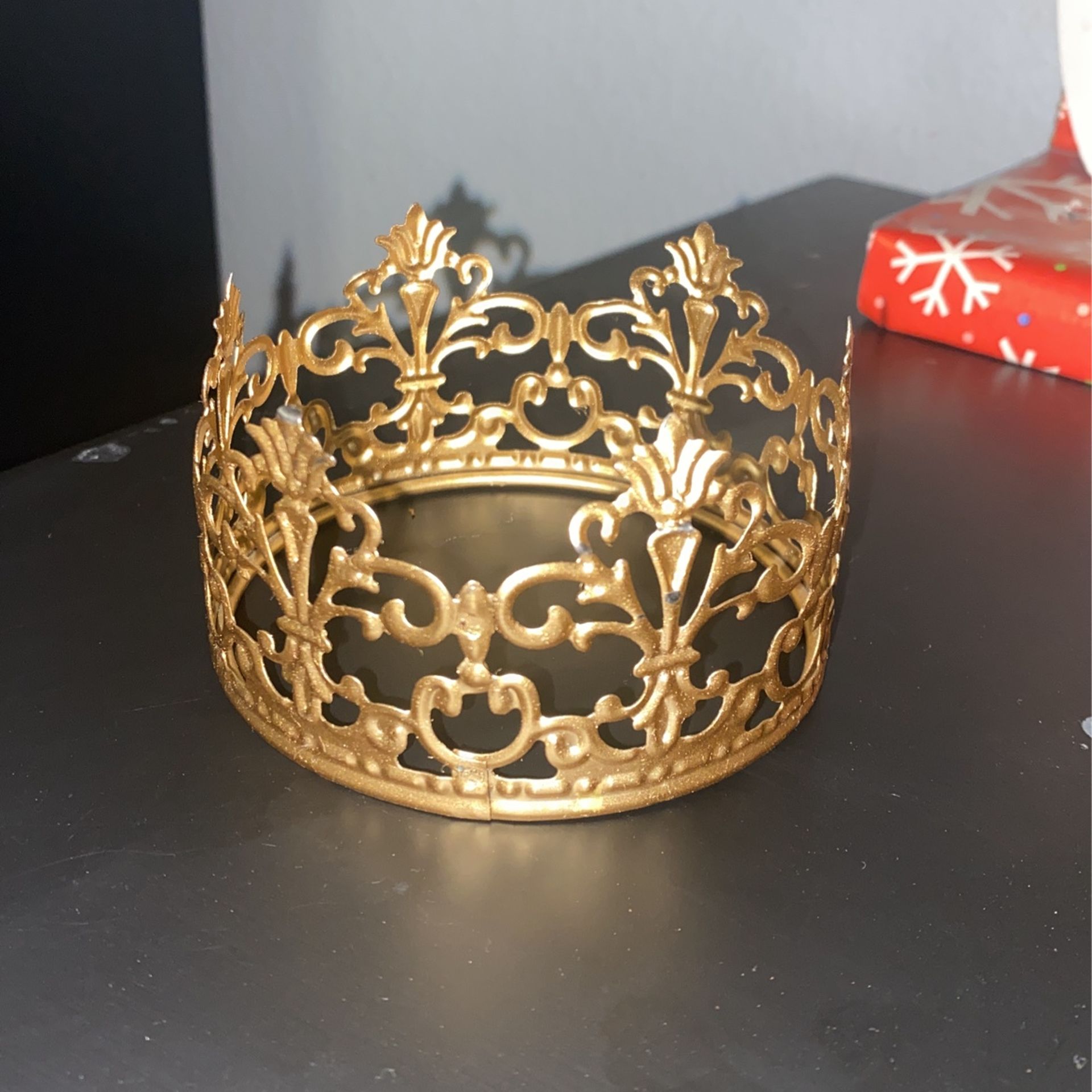 Metal Cake Topper Crown, $5