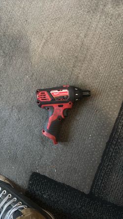 Milwaukee cordless m12 screw gun