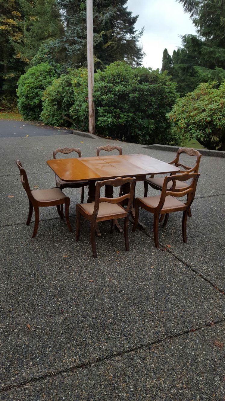Brickwede brothers table and six chairs
