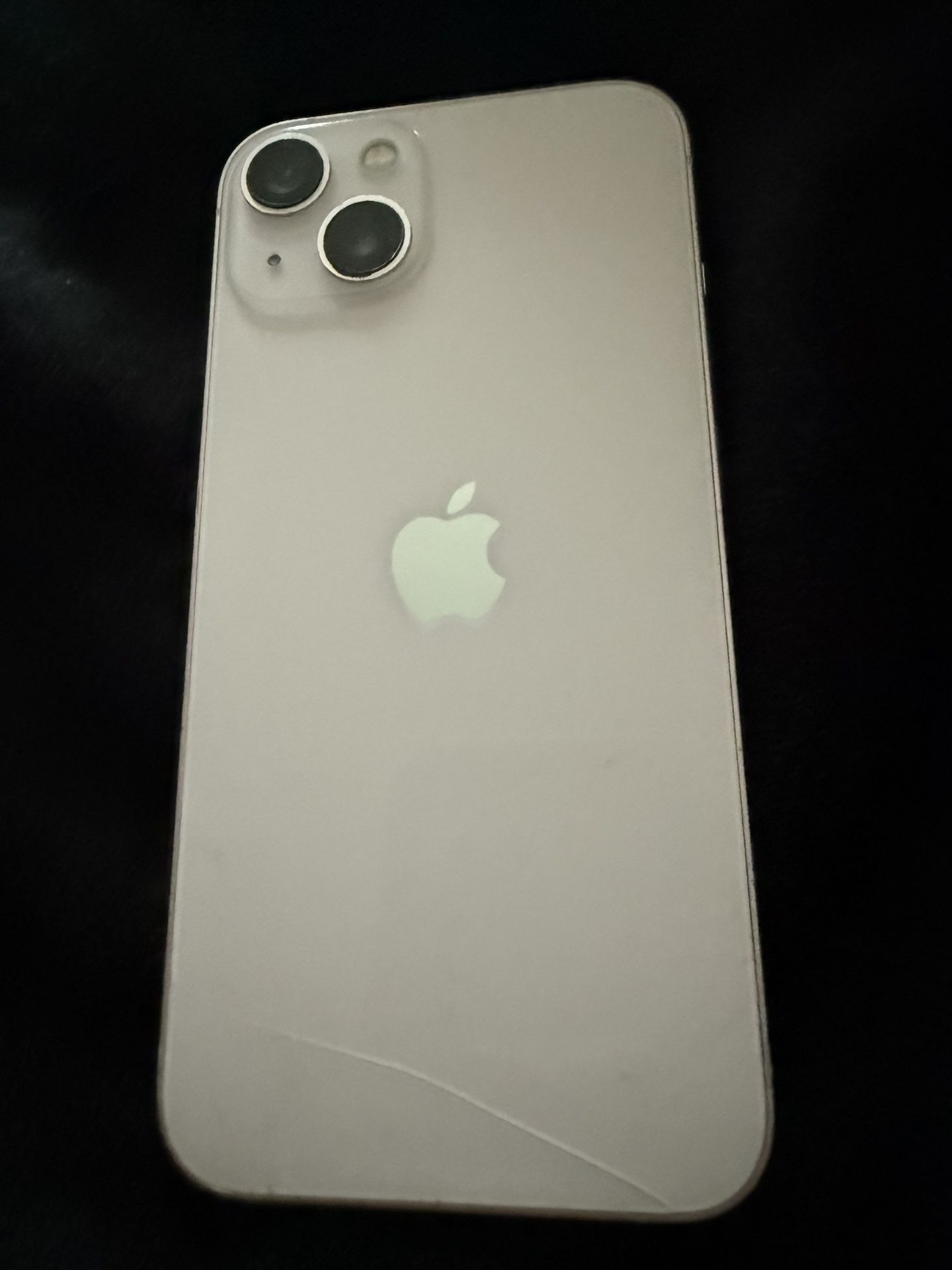 Pink iphone 13 & Purple iphone 14pro
