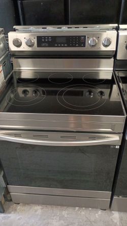 Samsung electric glass top stove with warranty delivery available fee depends on address 🏠🛣️🛻
