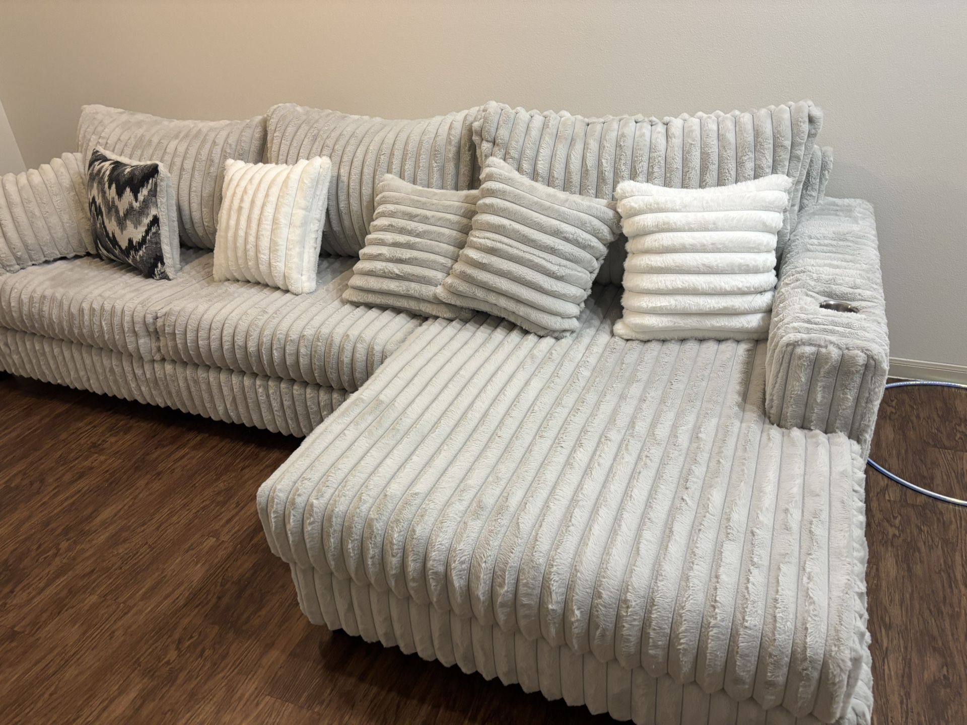Grey Comfy Sectional Fluffy