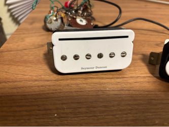 Seymour Duncan pickups