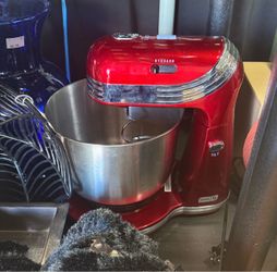 Small red blender kitchen mixer