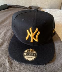 NY Yankees New Era black & gold Baseball Hat/Cap 9Forty Baseball Hat Cap Adjustable