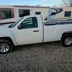 2007 Chevrolet 1500 Silverado
Regular cab long bed LS