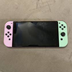 Used 7” OLED Nintendo Switch + Accessories 