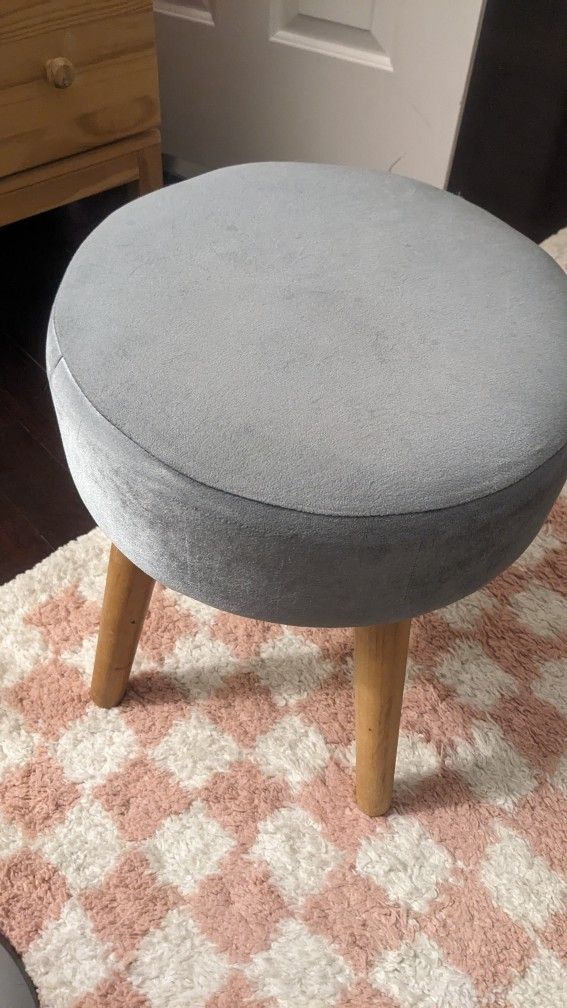 Velvet Stool