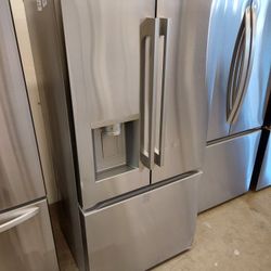 LG 20cu.ft 3-Door French Door Refrigerator