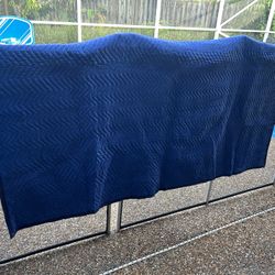 Heavy Duty Moving Blankets (8 Total)