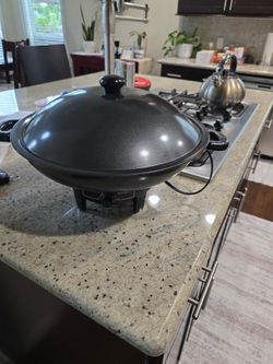 Electric wok