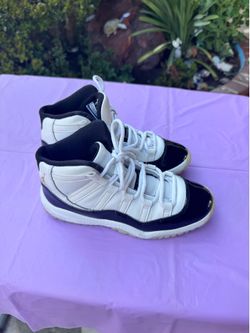 Jordan 11 Retro "Gratitude"