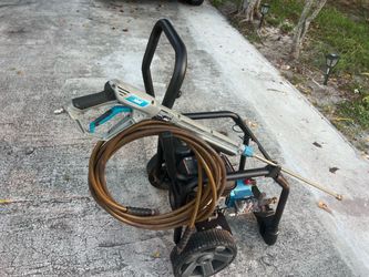 Subaru pressure washer pressure cleaner  3000 psi/2.6 gpm very well  all the stuff