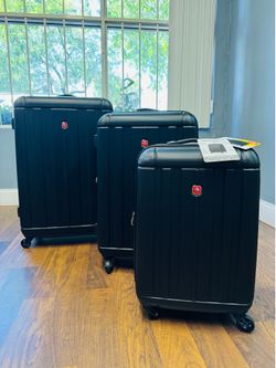 OFERTA Juego de Maletas 3 PiezasSwiss Gear 3-Piece Black Hard Shell Luggage Set