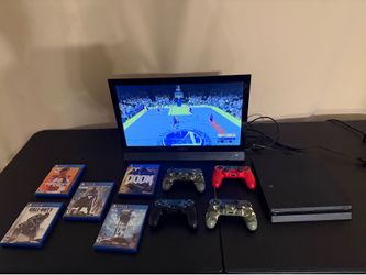 Ps 4 , tv , 5 games, 4 controllers.