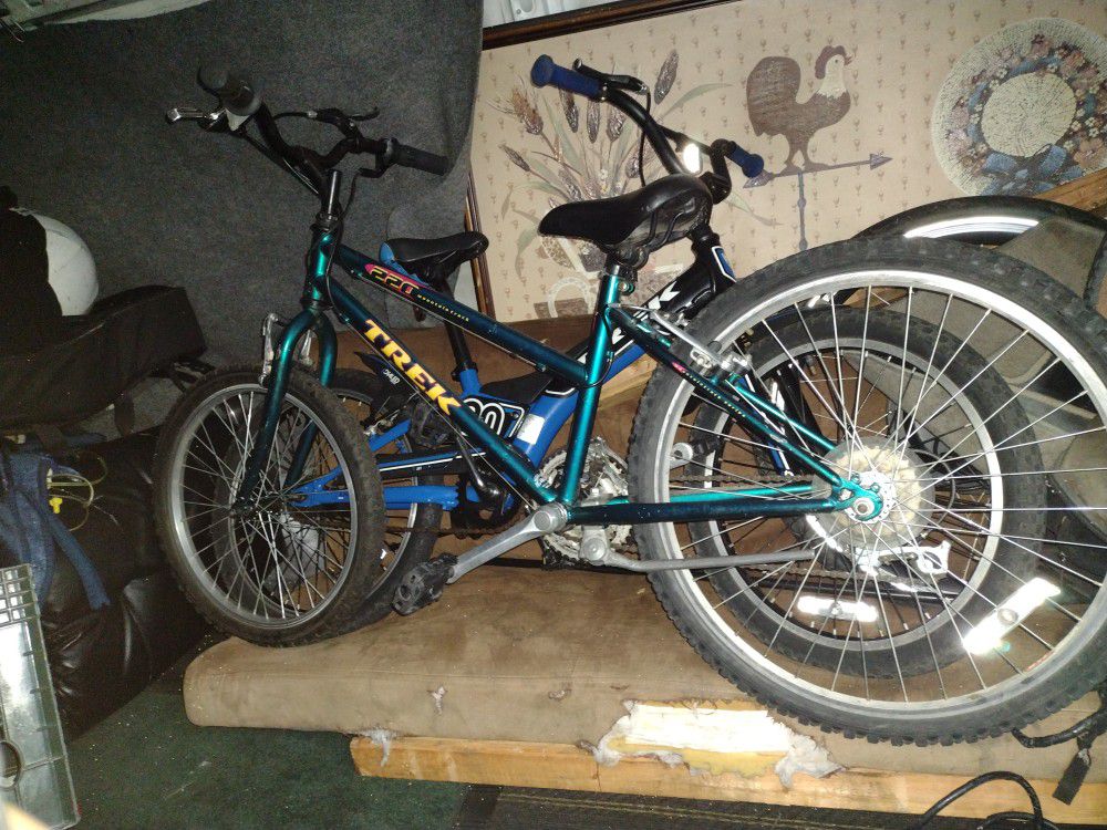 Trek (contact info removed) Trek Mountain Track 220 24" Kids MTB Bike XSmall 13" Hardtail Steel Charity