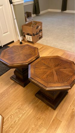 2 Lane furniture Walnut mid century hexagonal accent end tables