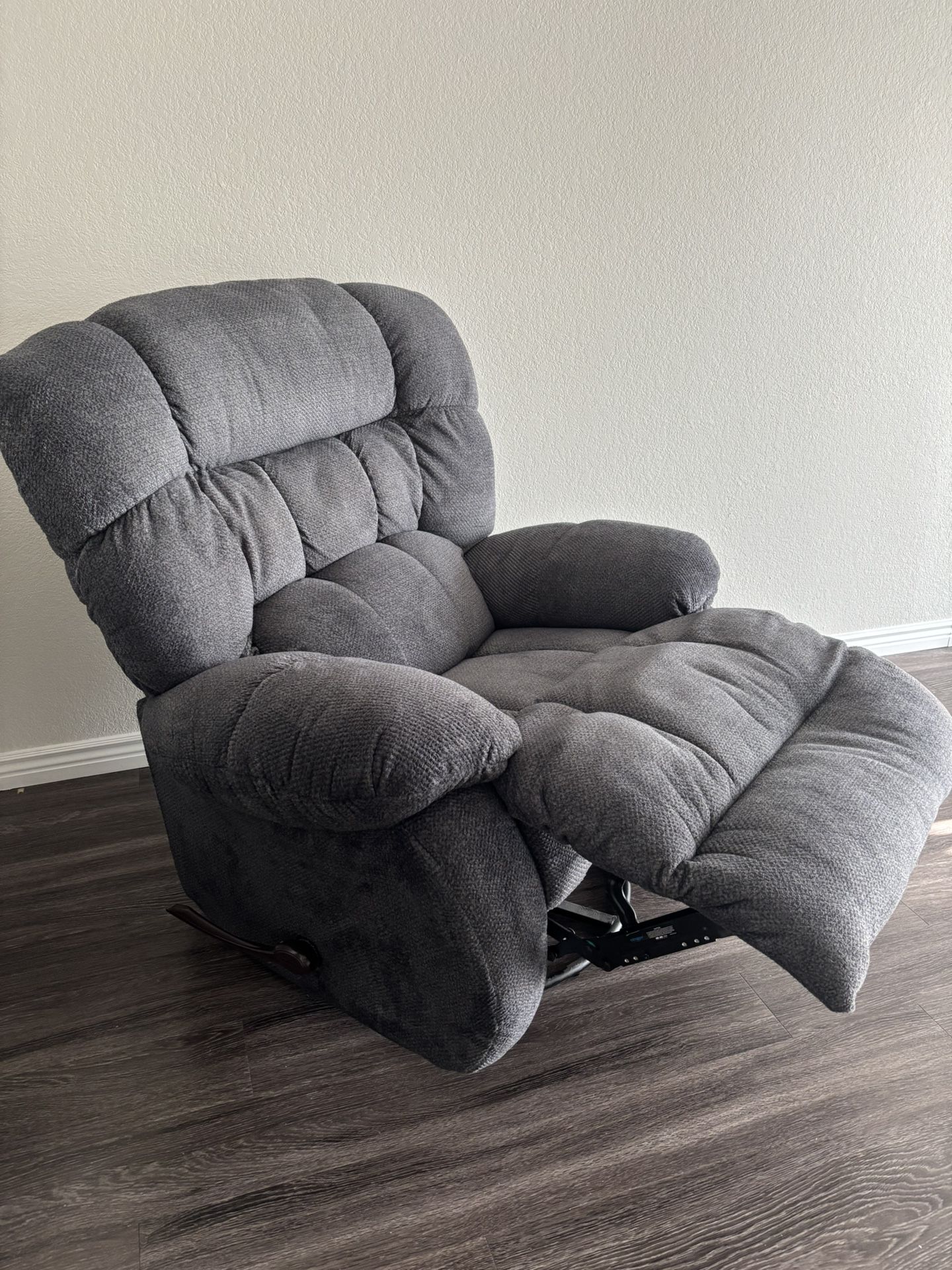 Recliner Chair