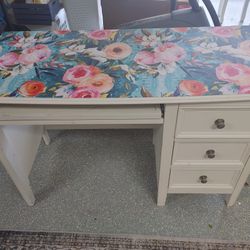 White Computer Desk W/ Matching Night Stand