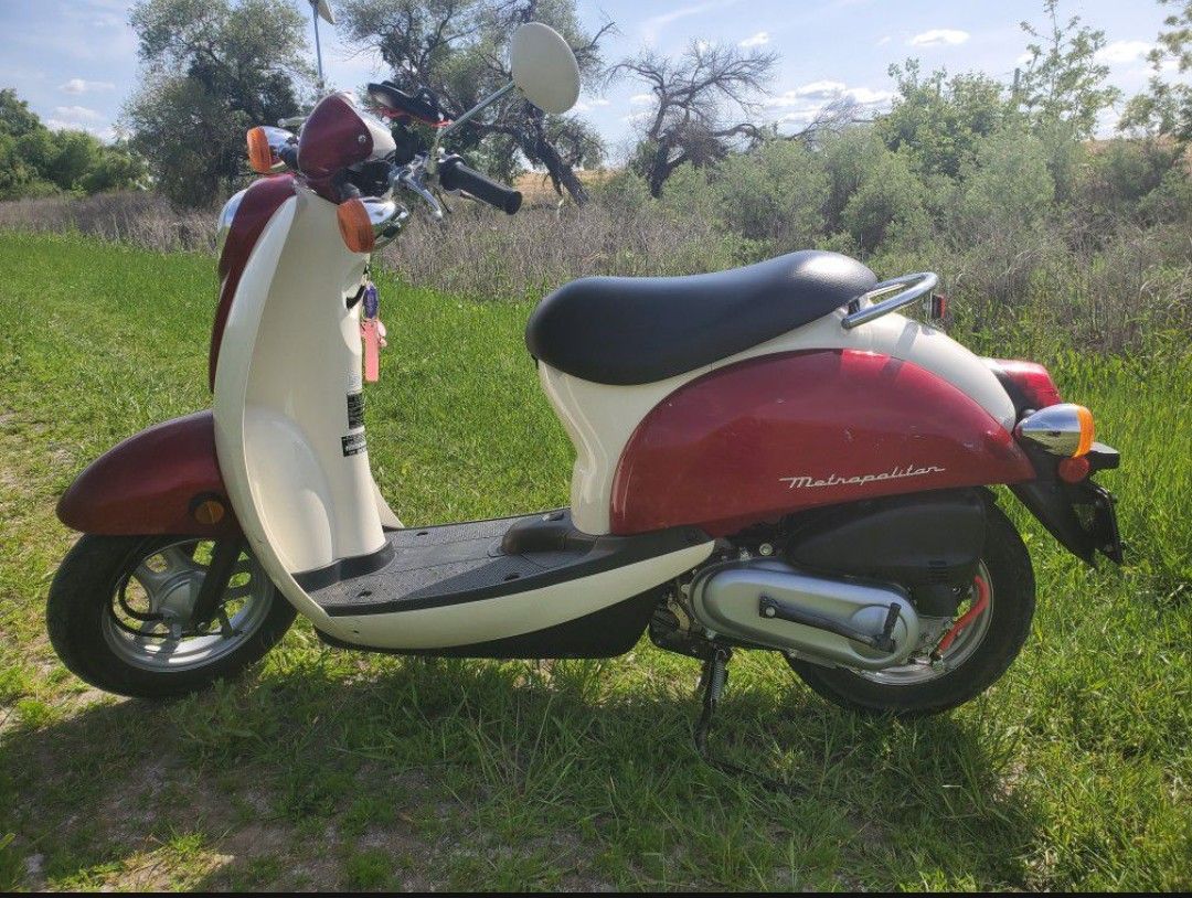 2007 Honda Metropolitan Scooter