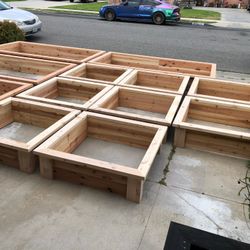 Beautiful privacy wall Frame Planter Box Garden Bed Outdoor Design cedar redwood AC pool equipment cover
