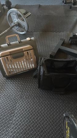Cat supplies