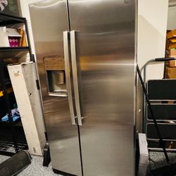 1 Year Old, GE profile Refrigerator Counter Depth Side By Side 