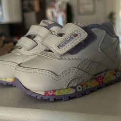 Cute Reebok Girl Shoes 