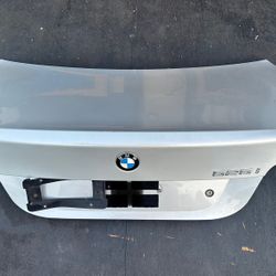 BMW 525i Trunk Deck Lid