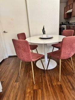 4  chairs