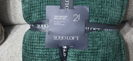 Decorative pillows
