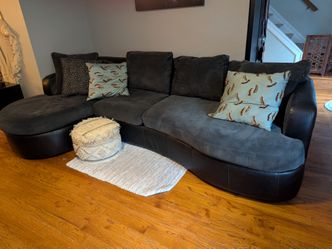 Sectional with ottoman and round chair