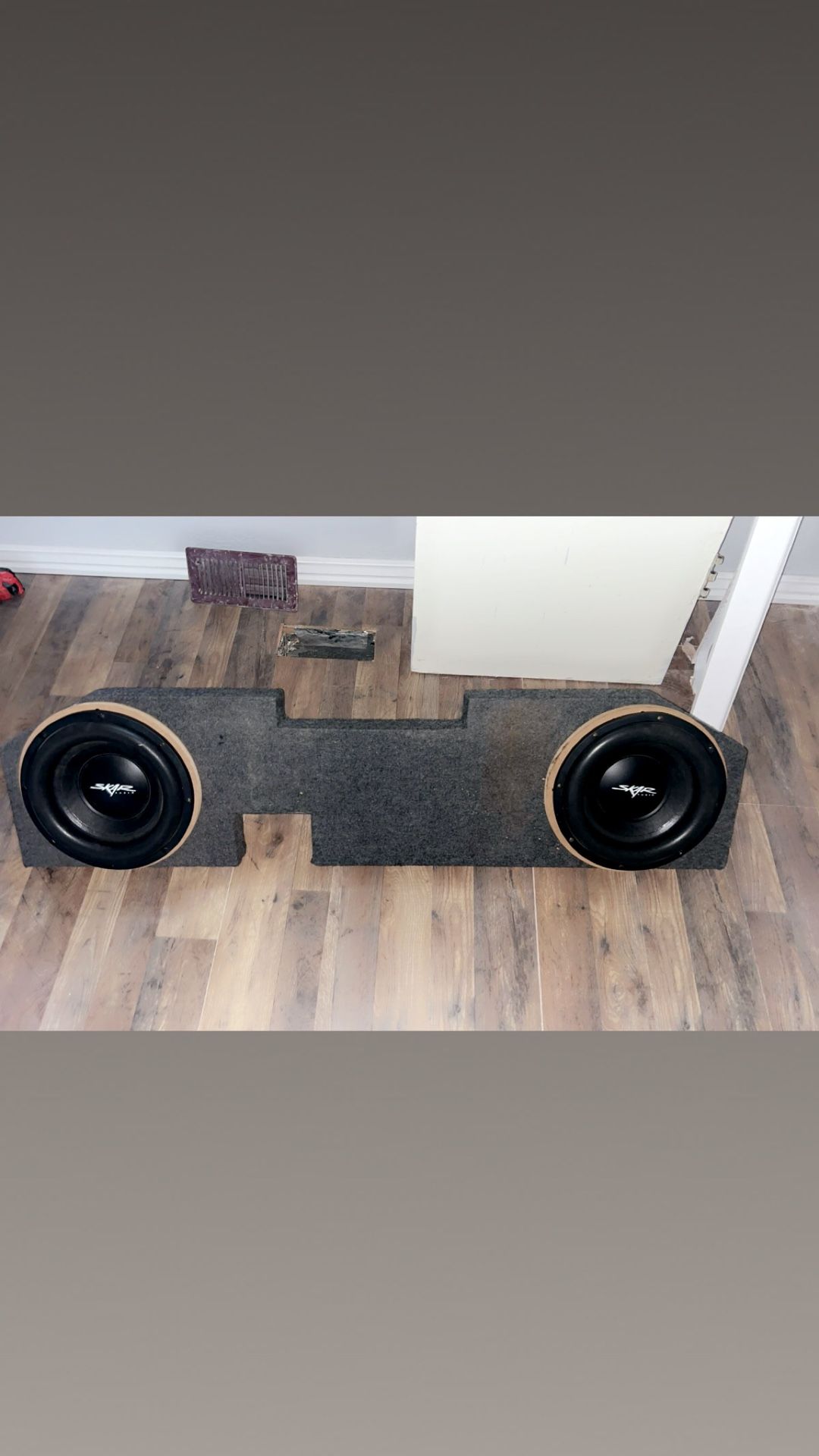 Selling Subs These Are Too Big For My Truck SUBS ONLY DOES NOT Come With Box!!