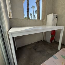 White Minimalist Expandable Dining Table