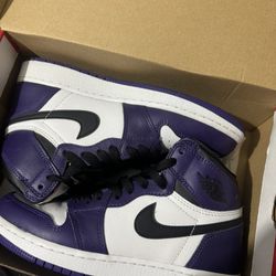 Jordan 1 High OG Court Purple 2.0 - Size 6Y (Womens 7.5)