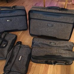 Jordache 5 Piece Luggage Set.  