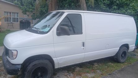 Mini van ford 2001
