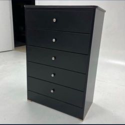 New 5 Drawer Dresser 