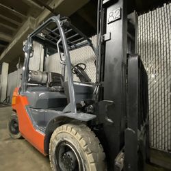 2019 TOYOTA M8 forklift for sale 