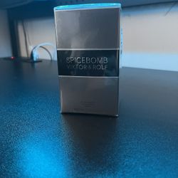 Spice bomb Viktor & Rolf 3.04 Oz