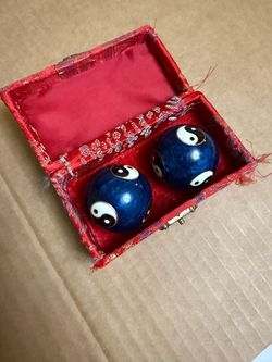 Chinese Baoding Balls with Yin Yang Design