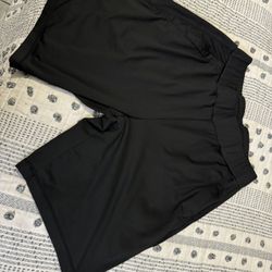 Man Short Size M