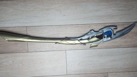 Marvel Official Loki's Scepter with lights and sounds