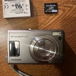 Fujifilm FinePix F31FD Digital Camera 6.3 Megapixels Working Condition, No issues
