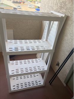 Plastic shelf