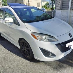 Gray On Gas 4Cylinder 2013 Mazda 5