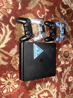 PS4 With 4 Controllers