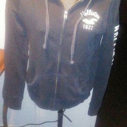 HOLLISTER Hoodie/ Jacket/  Sweater for Women/ suéter para mujer Size M