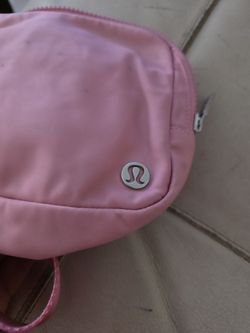 Lululemon bag