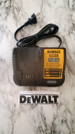 DeWalt 20V Cargador NUEVO!!!! DeWalt 20V Charger NEW!!!